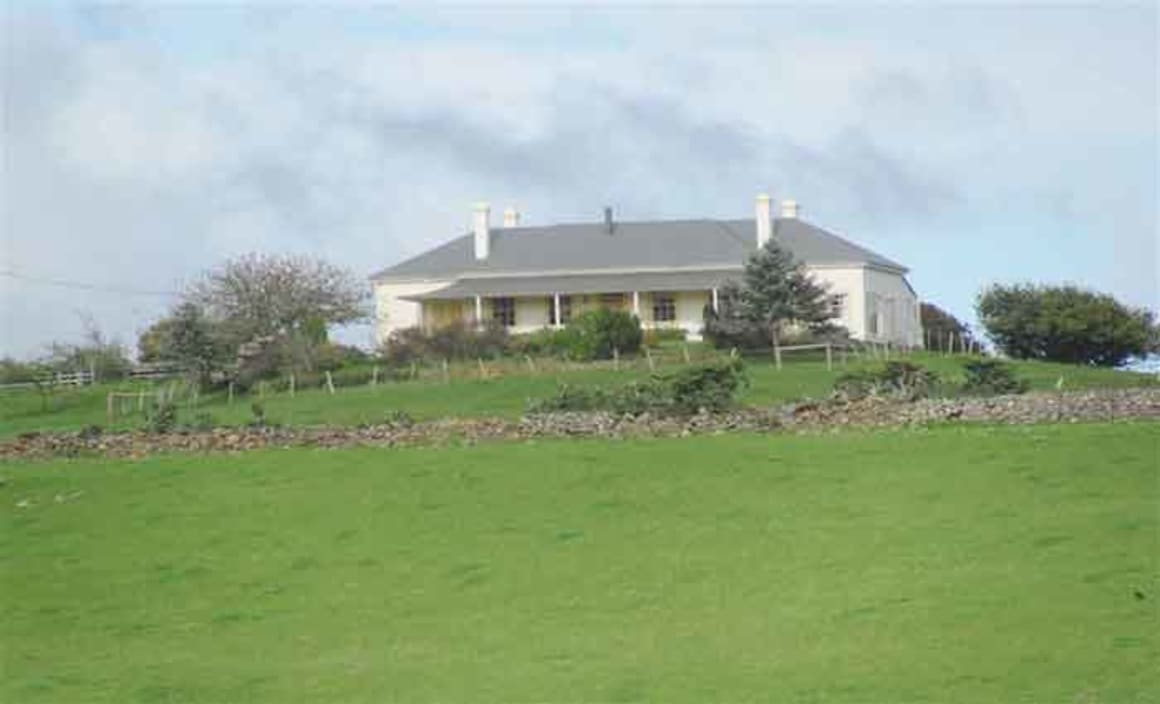 Mt Edgcumbe, Tasmanian homestead for sale 