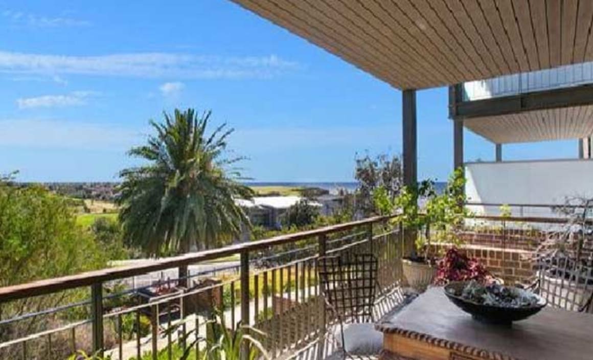 Wallabies star Israel Folau buys investment in Little Bay