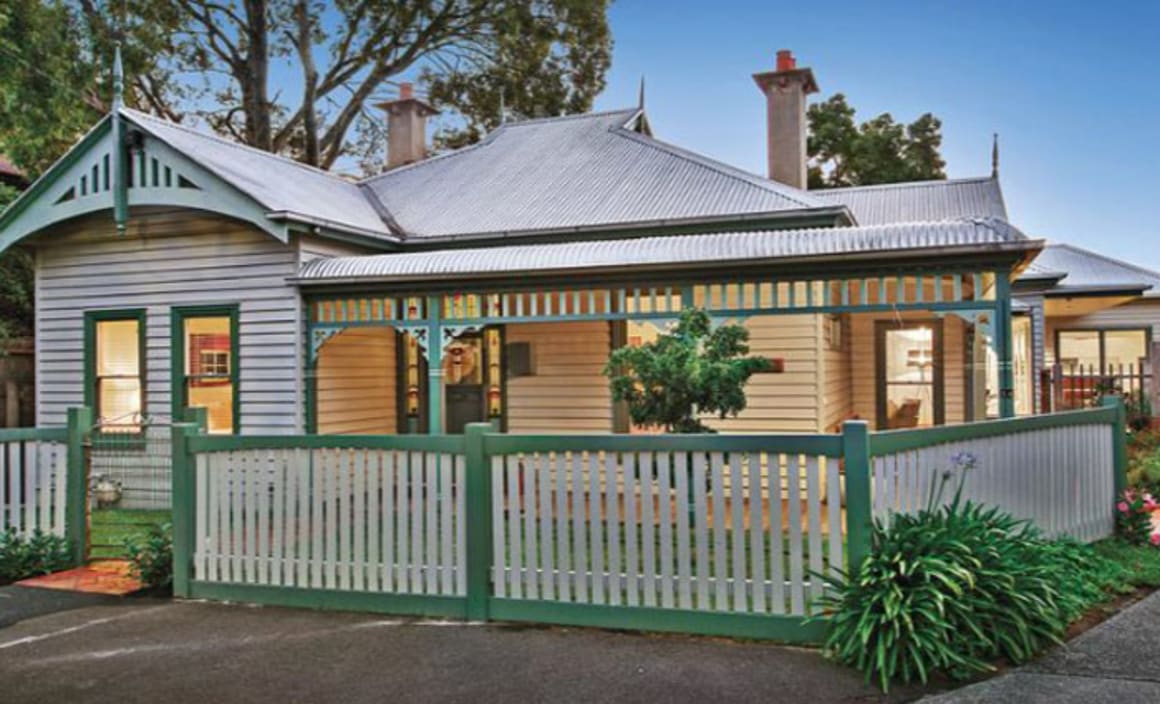 Colin Lane lists Kipling Mews, St Kilda