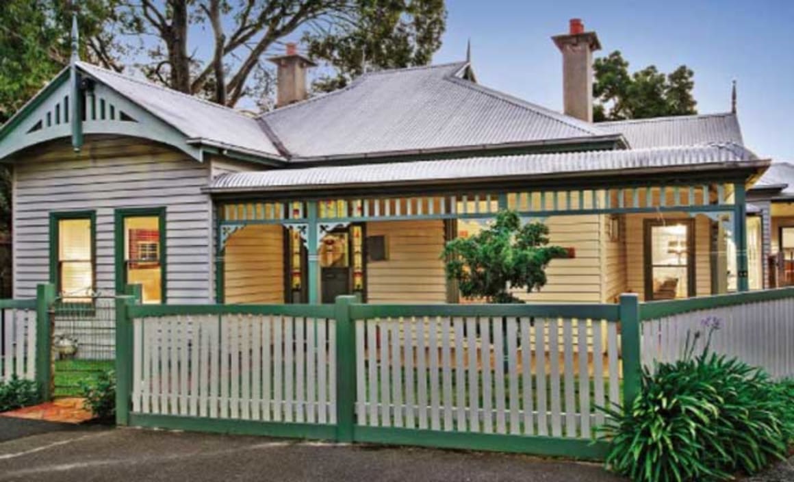 Comedian Colin Lane sells in St Kilda