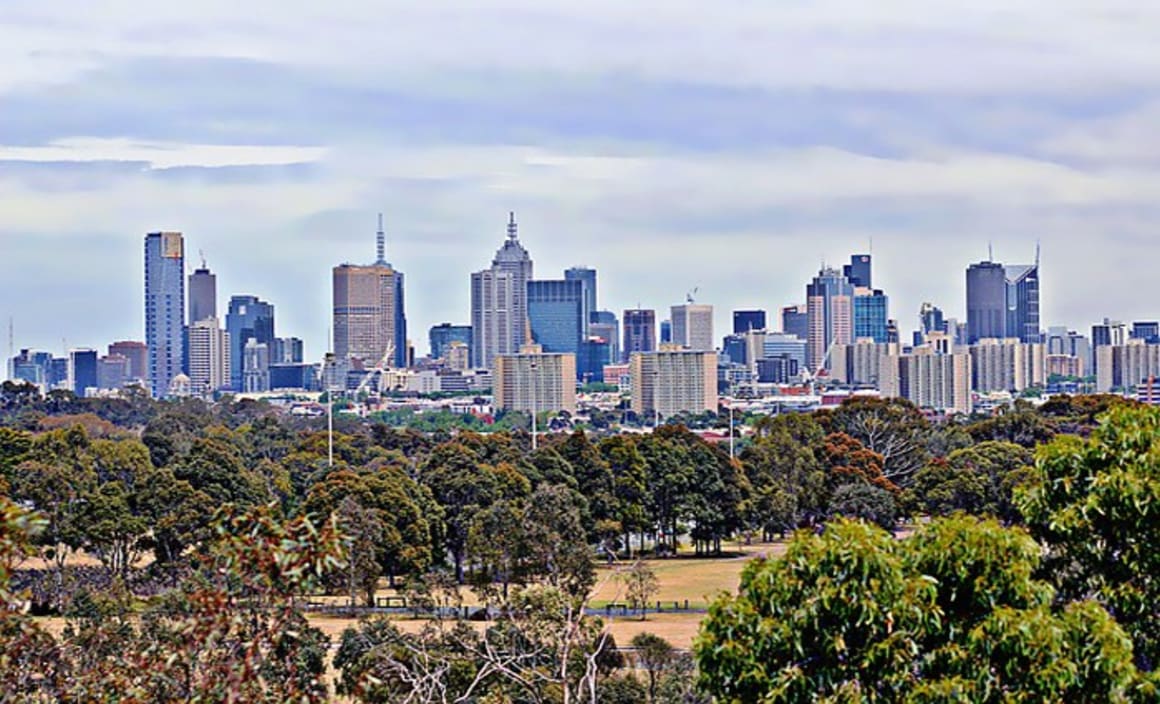 One in nine apartments selling for a loss with Melbourne even higher: CoreLogic