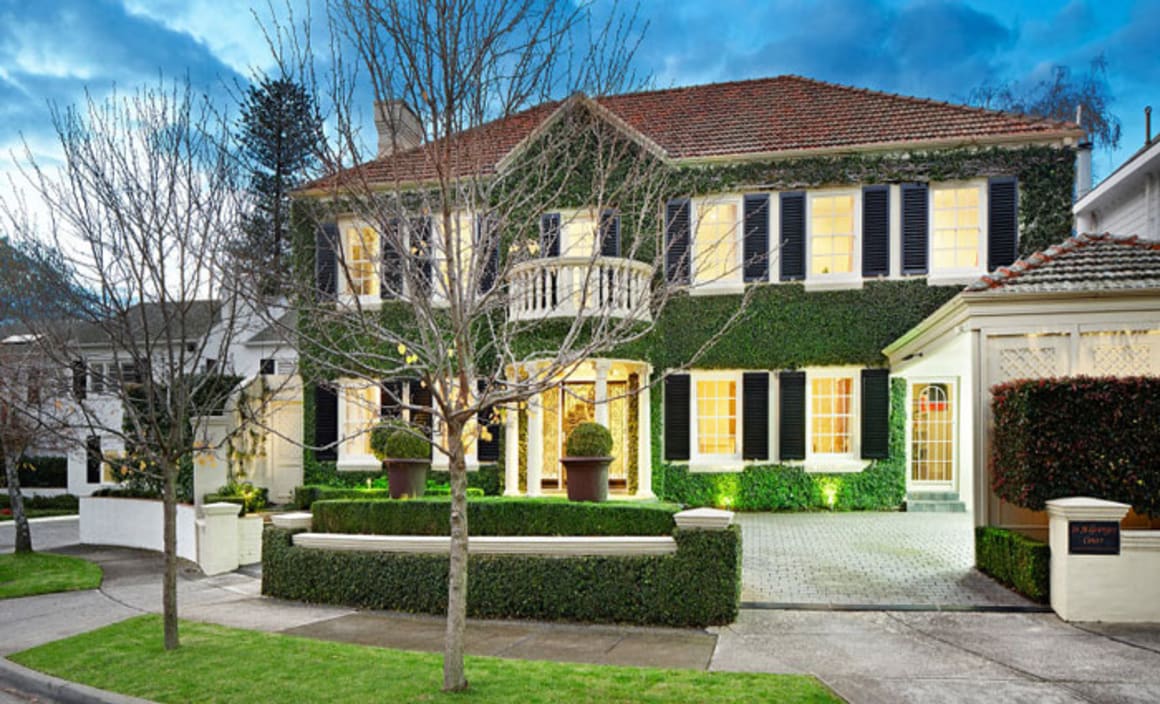 One bid St Georges Court, Toorak sale