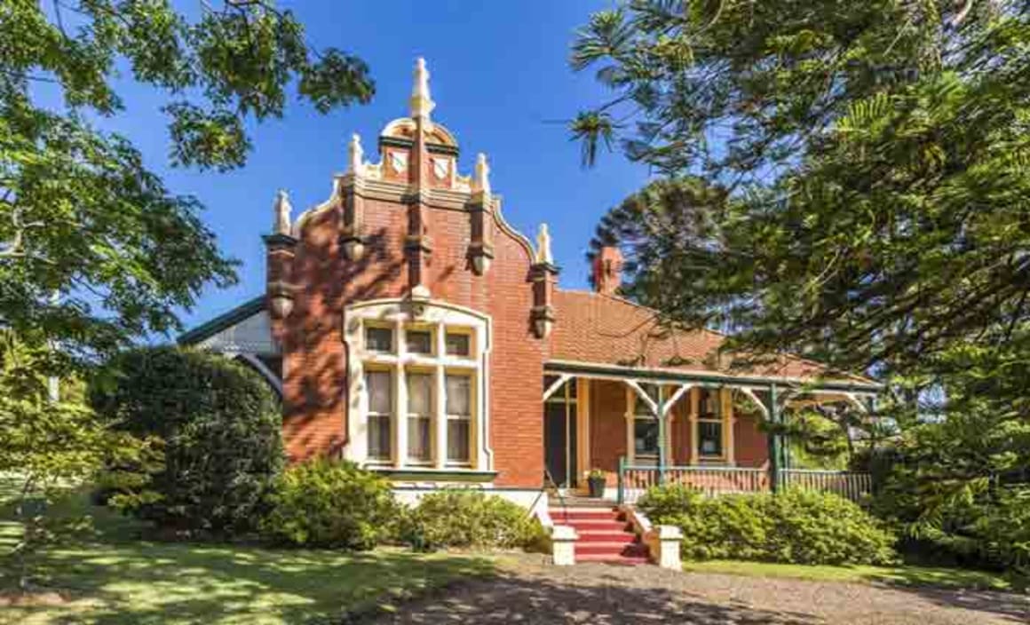 1885 Queen Anne Federation, Braeside listed in Waratah