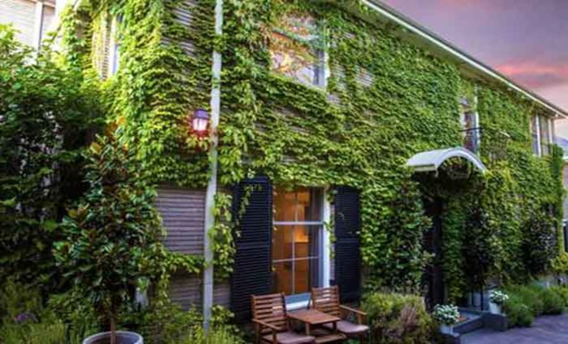 Art Series Hotel heiress Camilla Deague sells in South Yarra