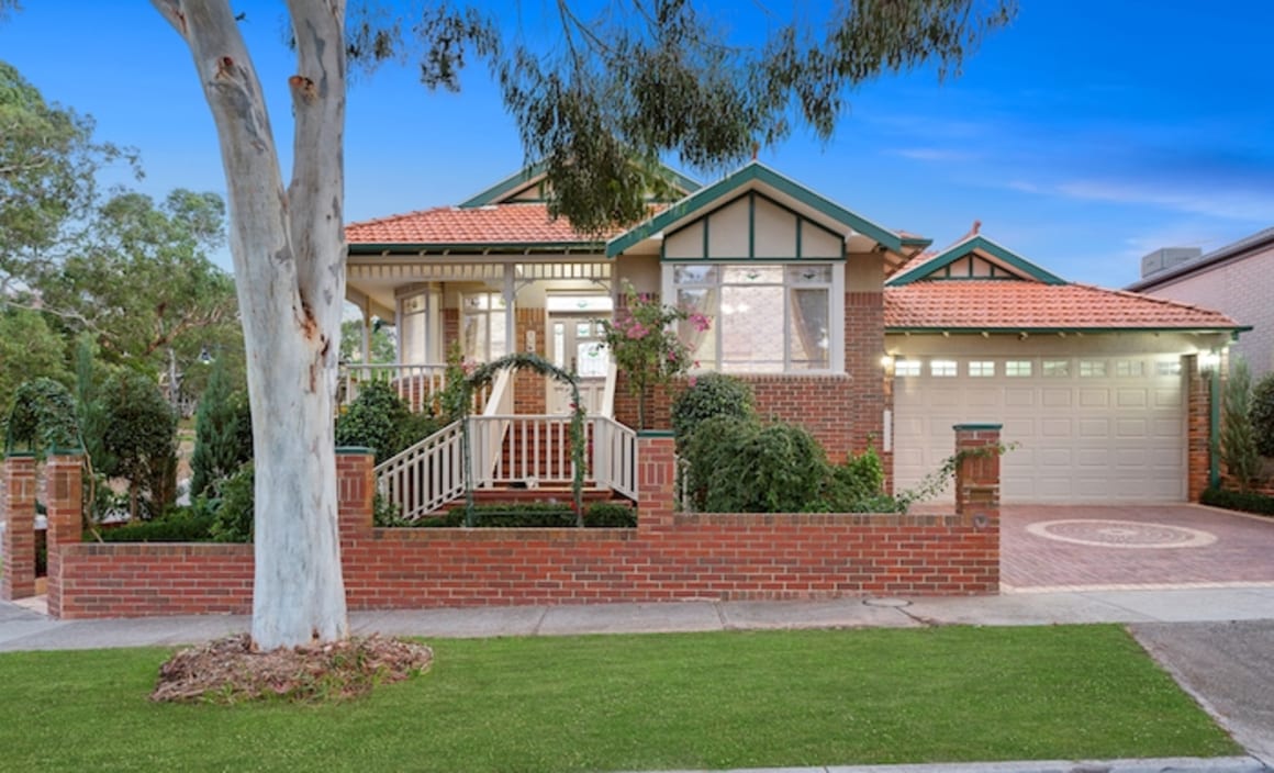 South Morang trophy home sale sets new suburb record