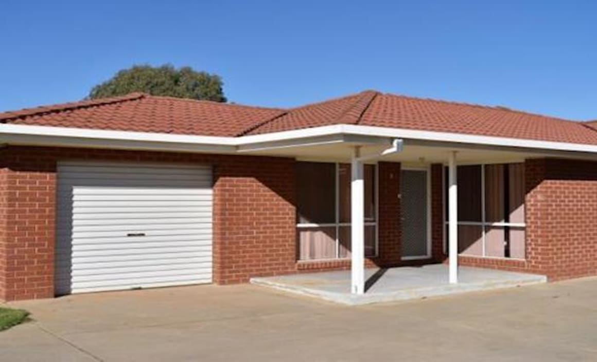 Cowra and Deniliquin second cheapest NSW locality for units: Investar