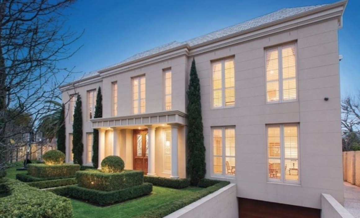 Speculation that Shane Warne seeks to flip his Brighton home