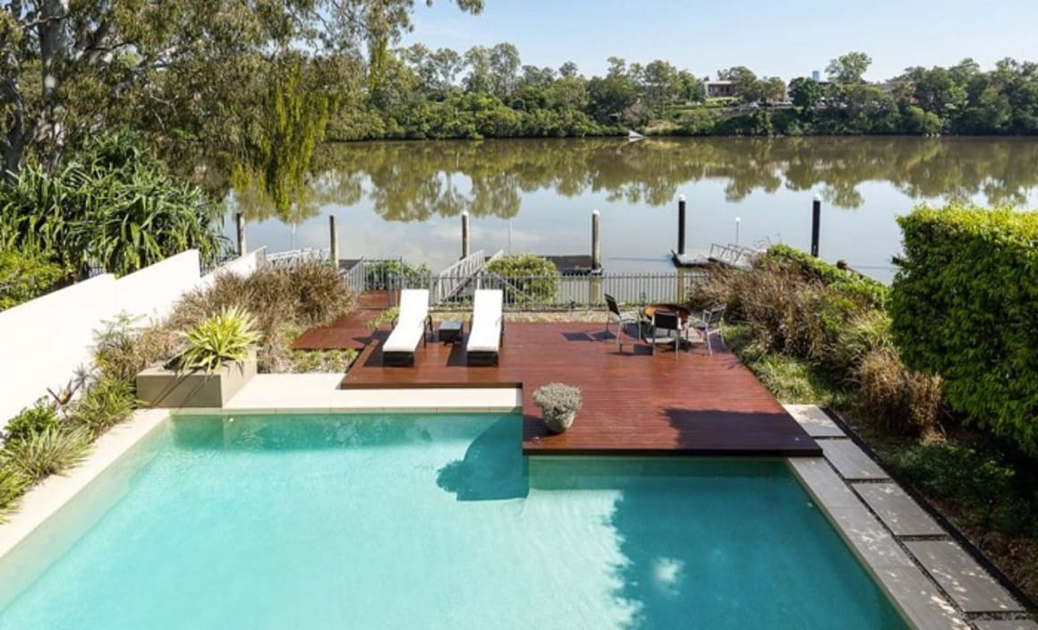 Yeronga trophy home fronting the Brisbane River listed