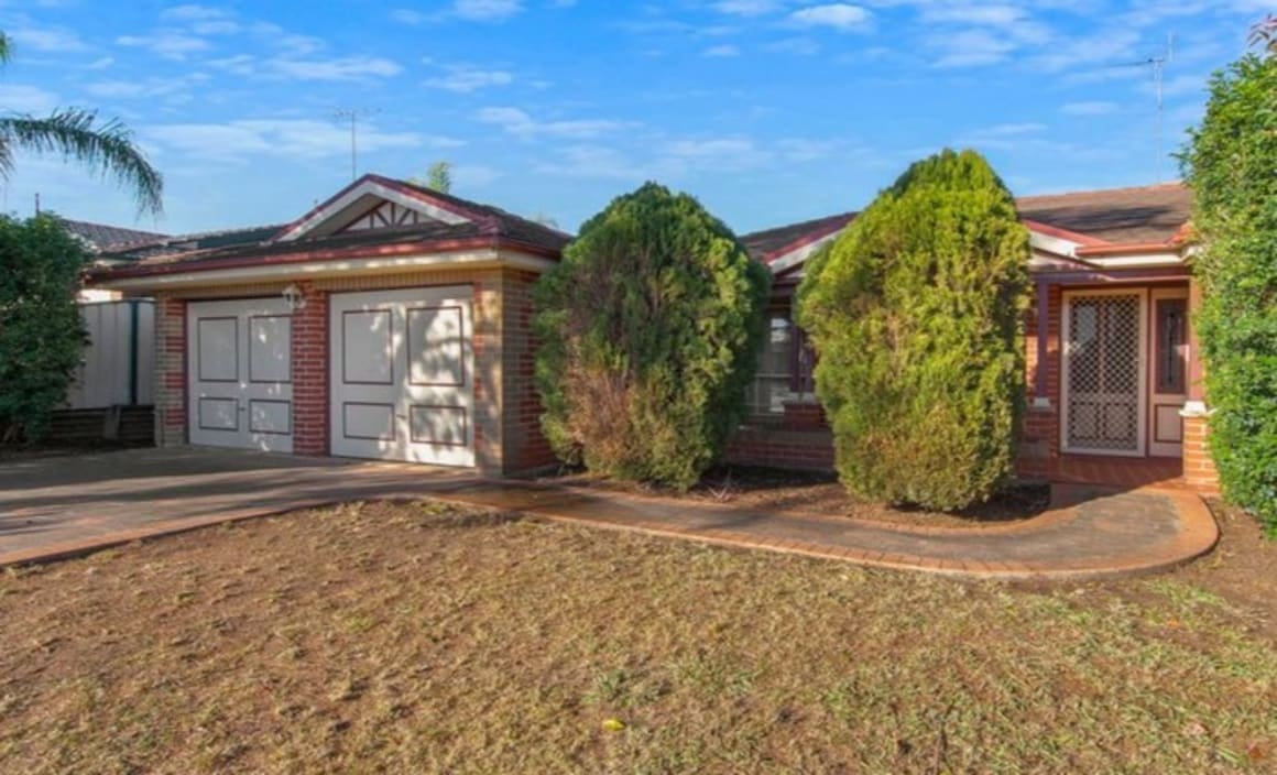 Glenmore Park, NSW home sold under mortgagee auction hammer