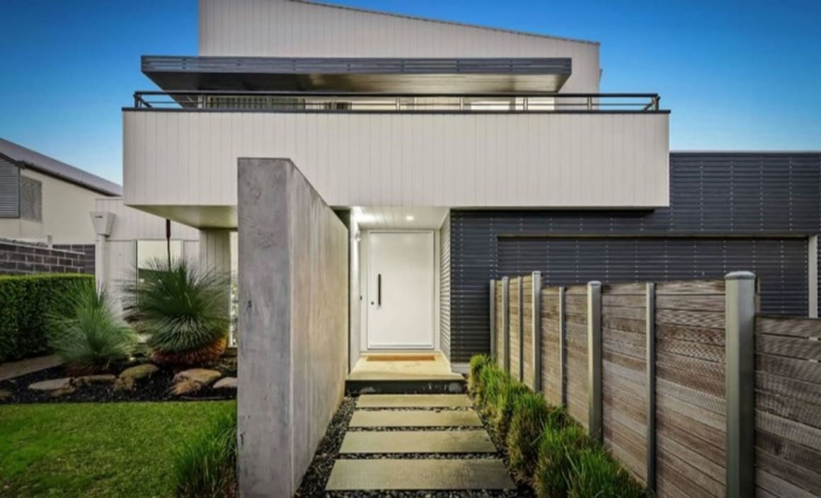 Hampton trophy home sells above reserve at weekend auction 