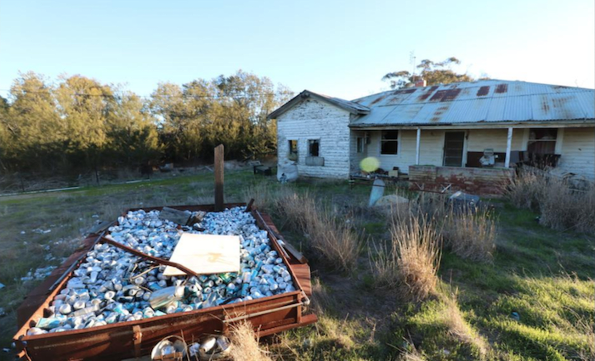 Mincha, Victoria farm on the market