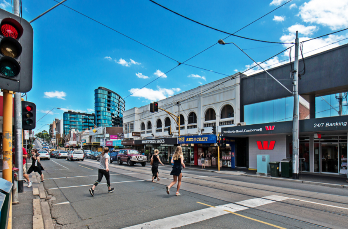 Vacancy in Melbourne’s top retail strips down 25 percent: Savills