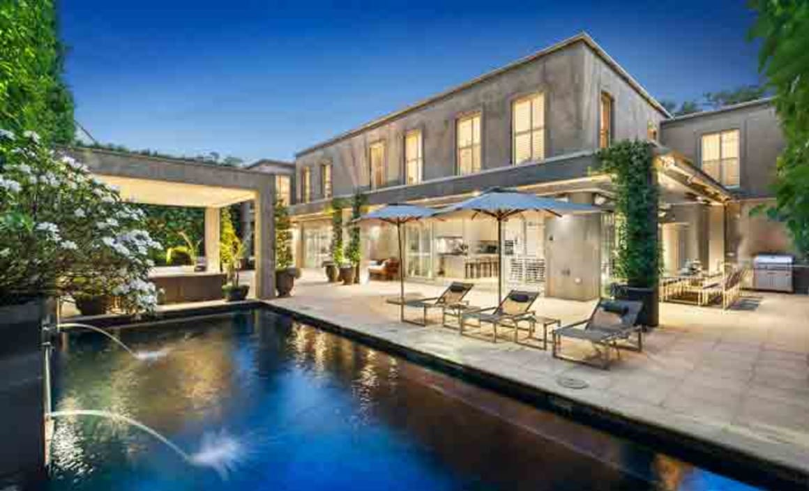 Toorak sale collapses for former ANZ boss Mike Smith