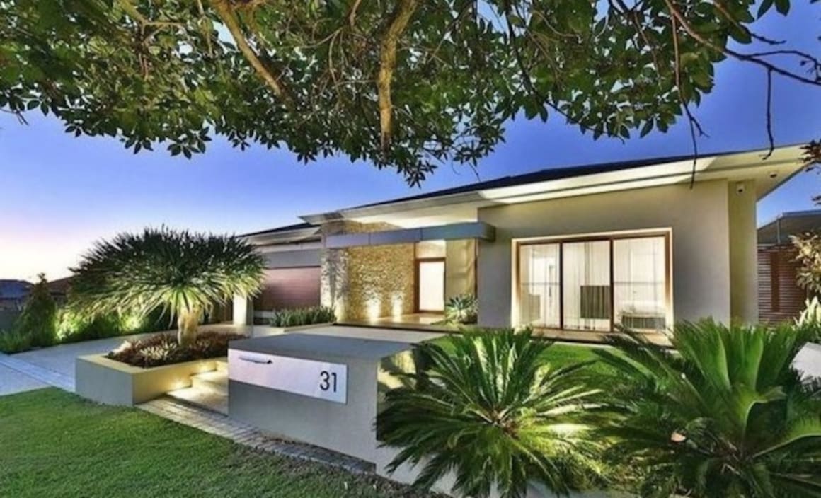 Test cricketer Mitch Marsh takes small loss on Perth home sale