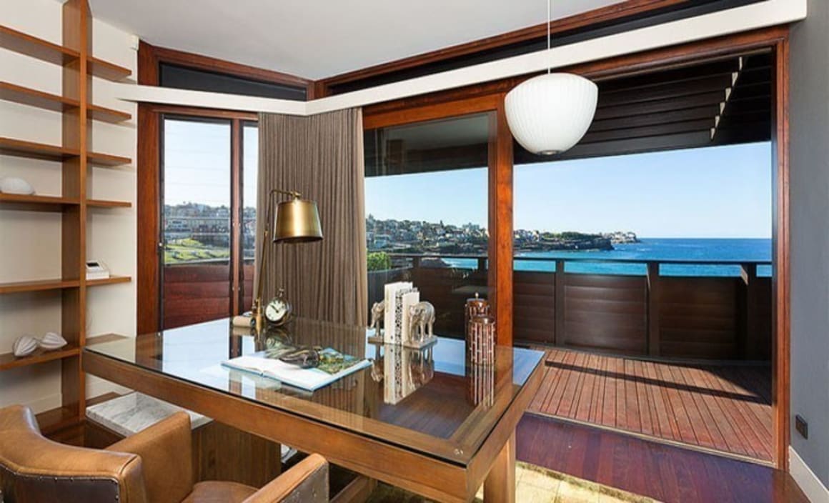 Lachlan and Sarah Murdoch secure pre-auction Bronte trophy house sale