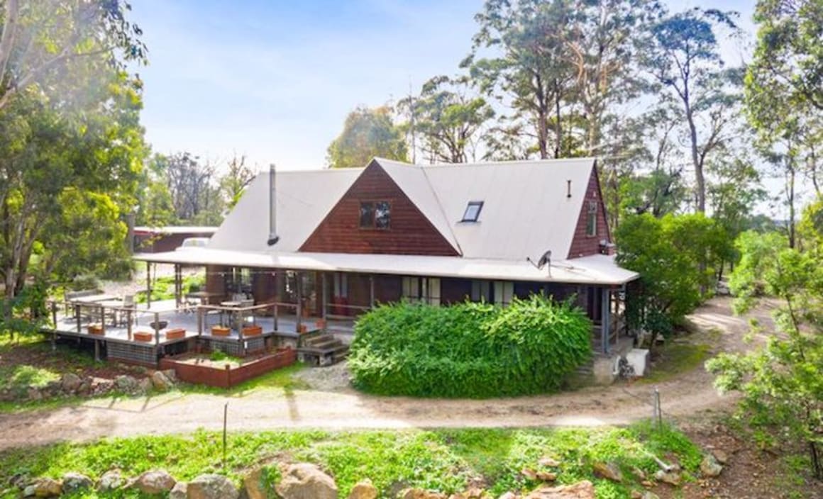 Former Canyonleigh retreat of late entertainer Graham Kennedy sells