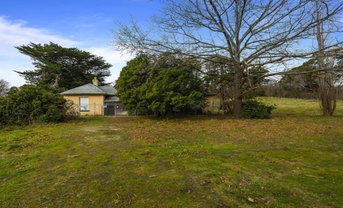 Gisborne's Macedon House sold for $1.36m by mortgagees