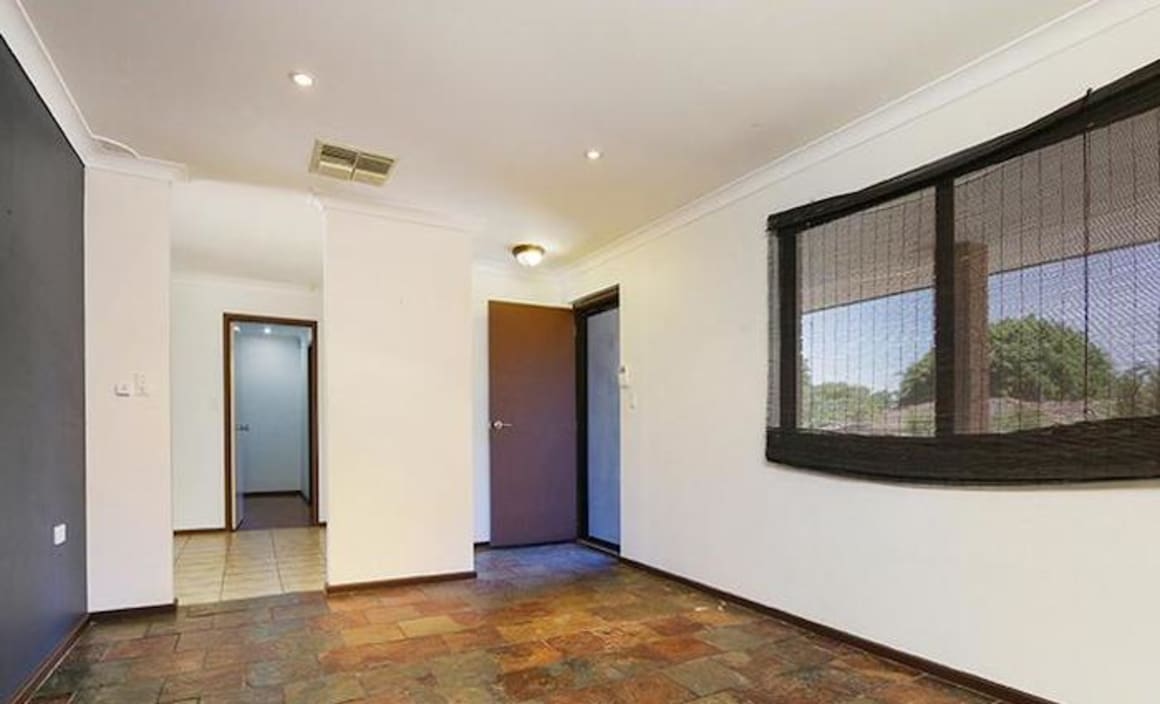 Loss as Southwest Perth three bedroom house sold for $273,000 by mortgagees