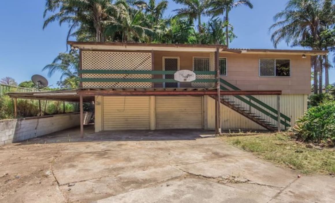 Studio apartments and knockdowns popular at weekend auctions