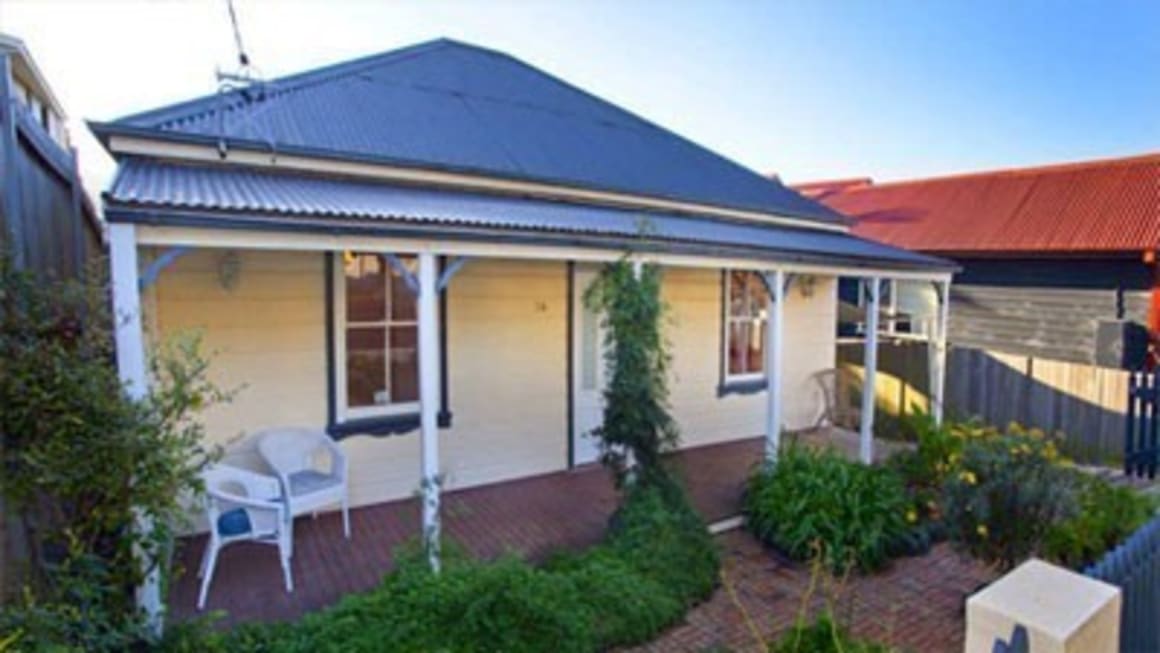 Wollongong house renovated on Selling Houses Australia se...