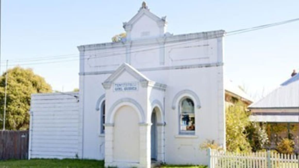 Manchester Unity Order of Oddfellows hall in Tenterfield sells for $146,000