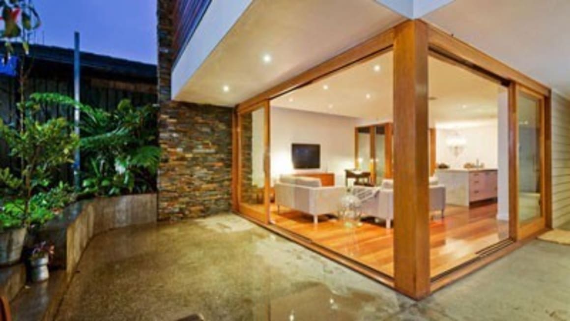 Historic Williamstown house fetches 1.9 million at auction