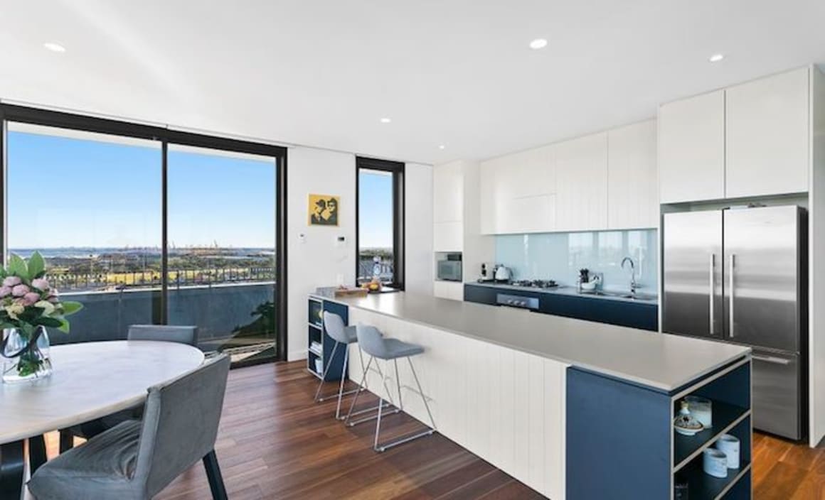 Rabbitoh Tom Burgess lists Little Bay penthouse