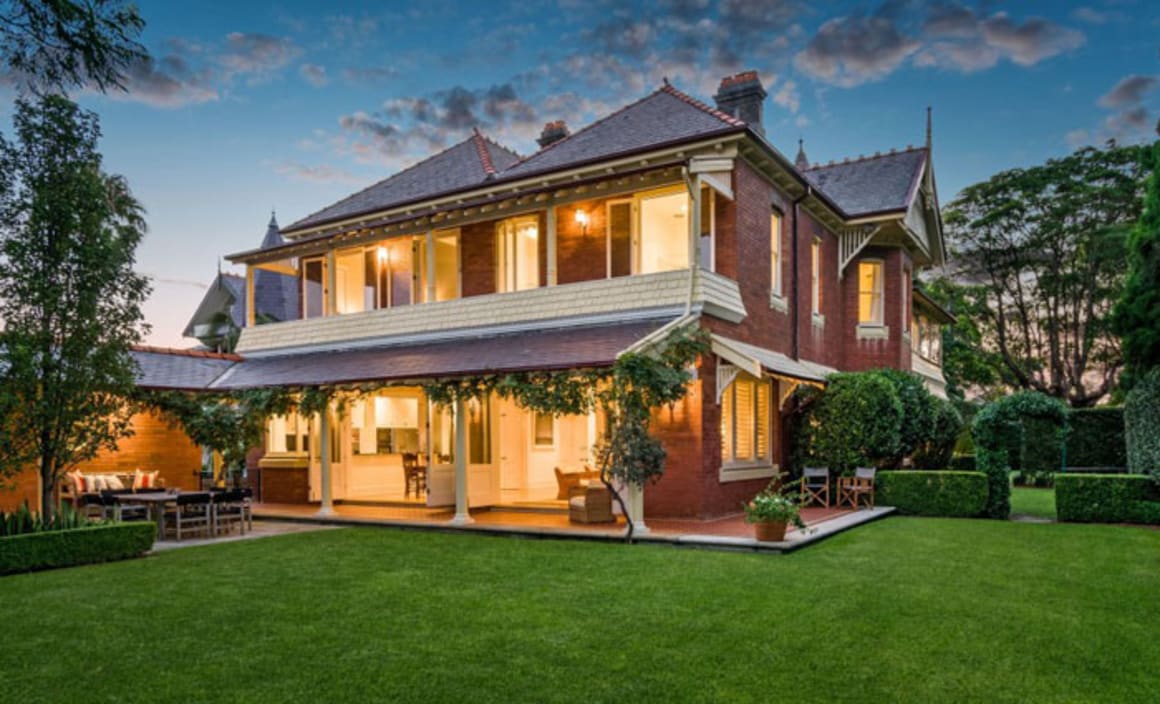 Expats emerging from hibernation as Mosman's Rona sold pre-auction for $8 million plus