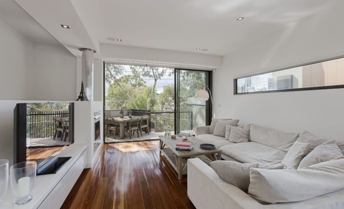 St Kilda champion Nick Riewoldt lists leafy contemporary South Melbourne home