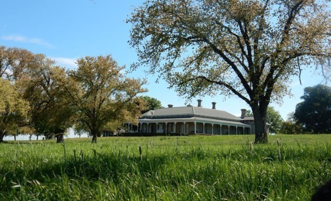 Mt Fyans farm listed by dinky-di Earl and Countess of Stradbroke