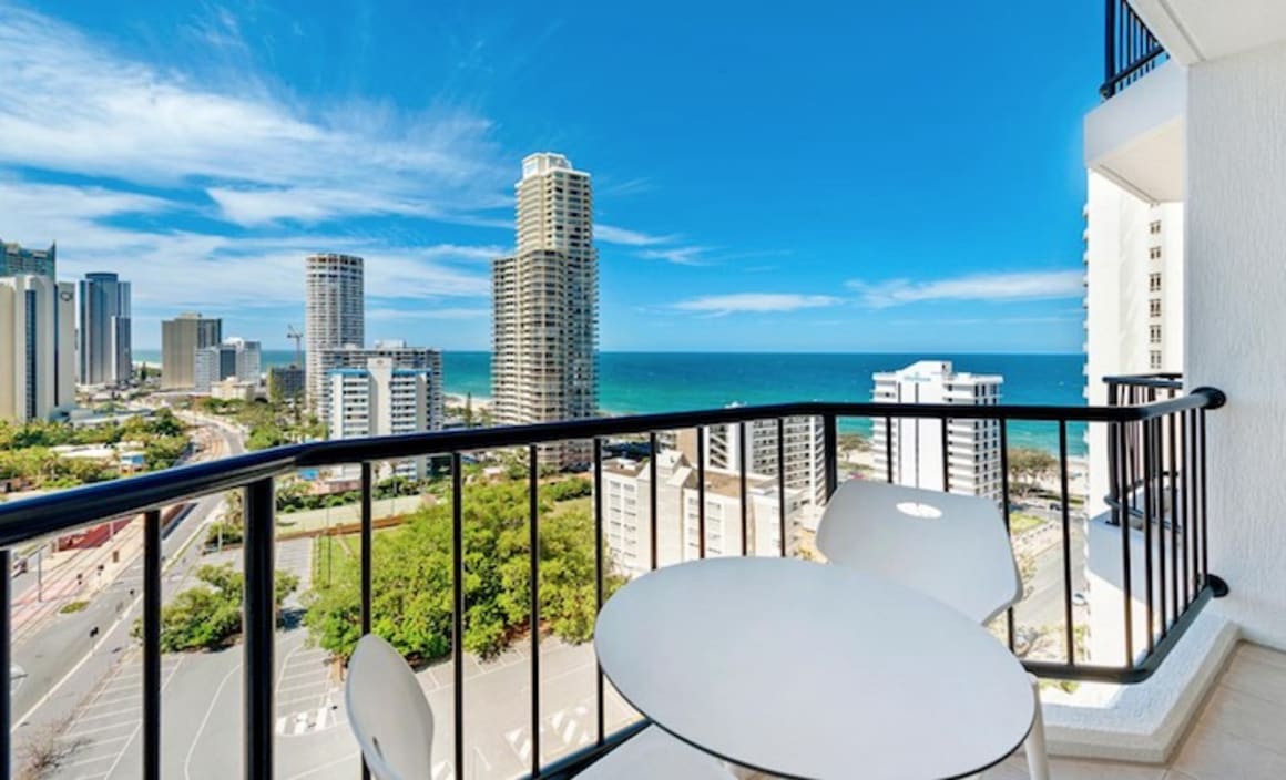 Surfers Paradise Mantra unit liquidation sale cheapest weekend result