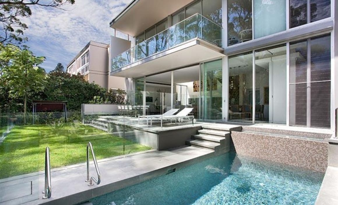 Court order curtails Roxy's husband Oliver Curtis spending Woollahra house sale proceeds