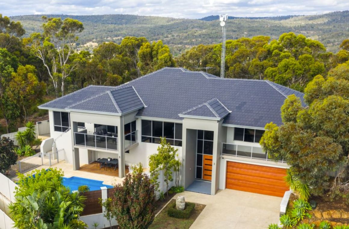 West Coast Eagles star Nic Naitanui sells at Swan View