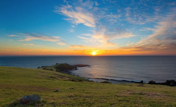 Robby Ingham scores .3 million for Gerringong oceanfront
