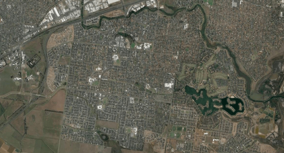 Sprawl in Melbourne's South Western suburbs. Image by Google Maps How close is Melbourne to becoming a Polycentric city?