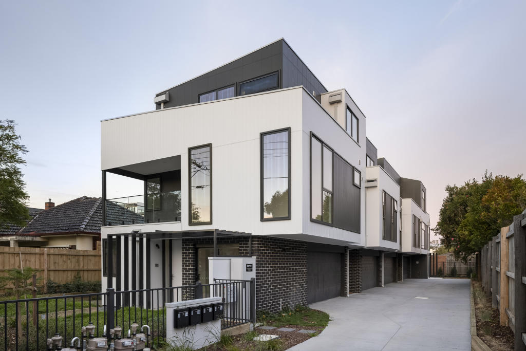 14 Emily Street, Carnegie