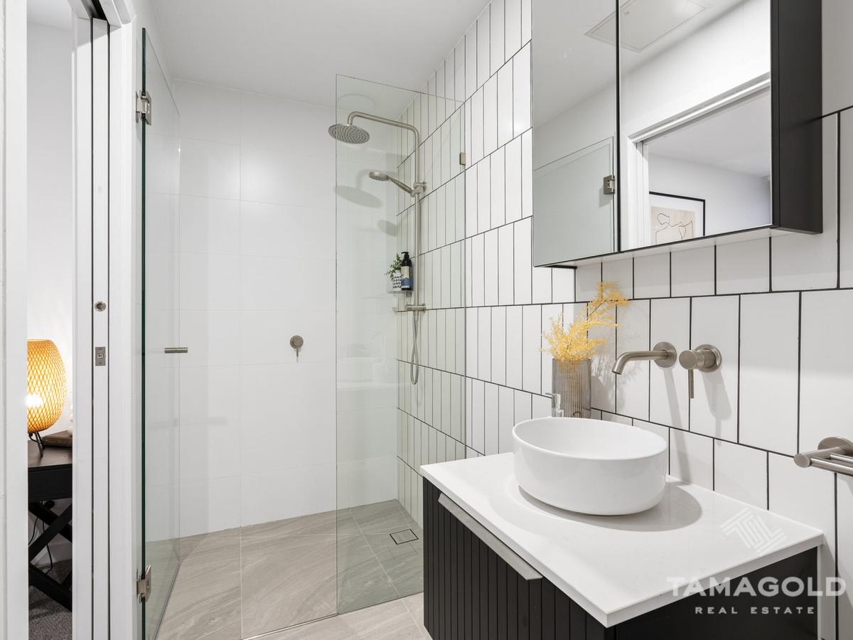 The George, Fitzroy North