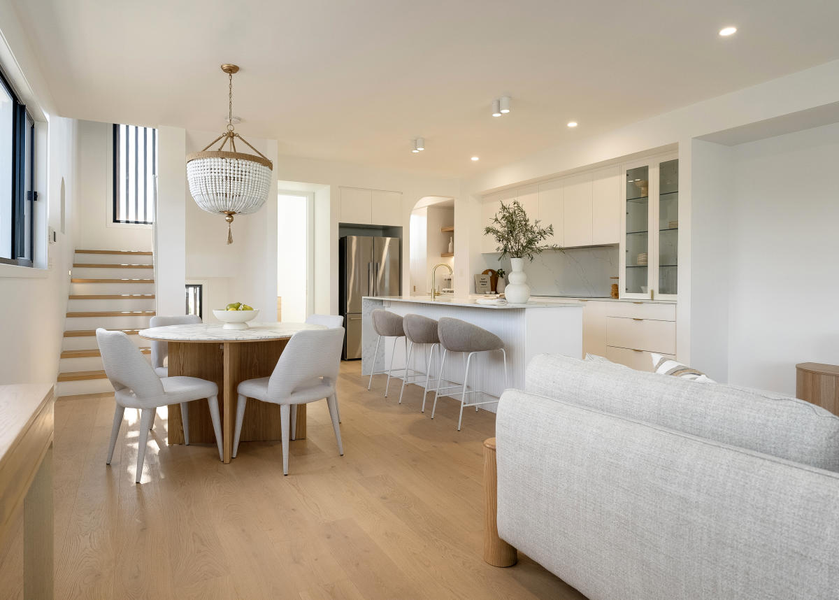 Mimosa, Mermaid Beach