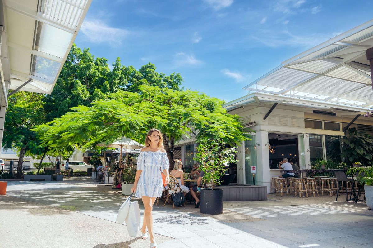 Bottlebrush, Noosa Heads