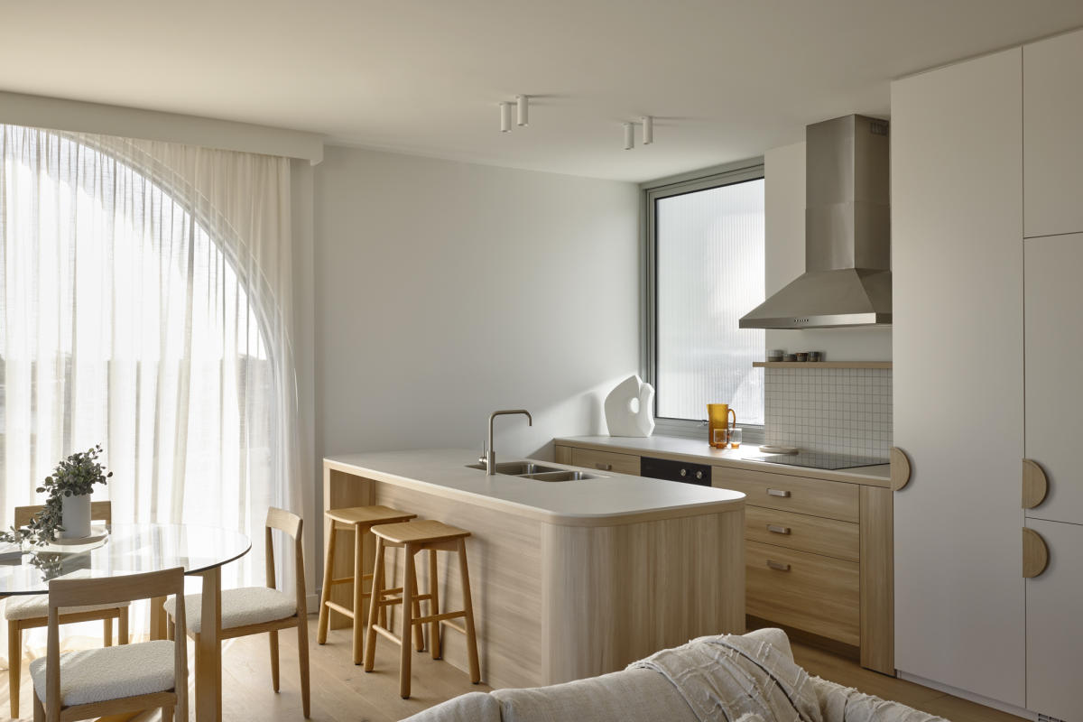 Osprey, Safety Beach