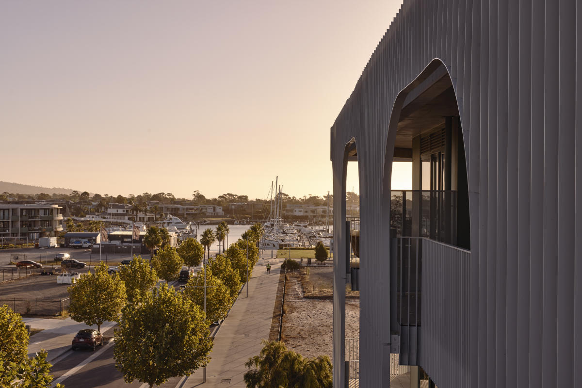 Osprey, Safety Beach