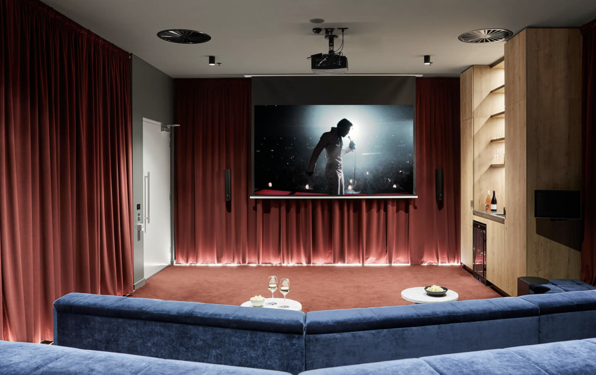 R.Iconic, South Melbourne