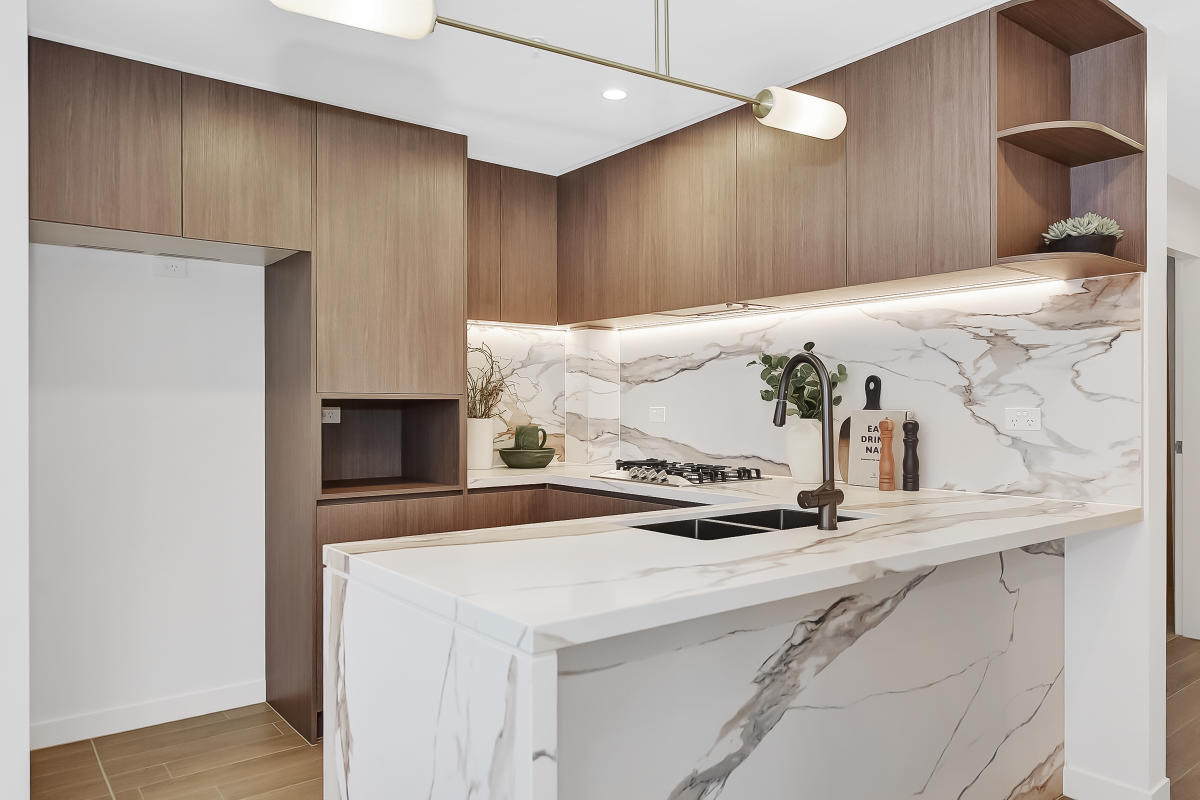 Sterling, Lane Cove North