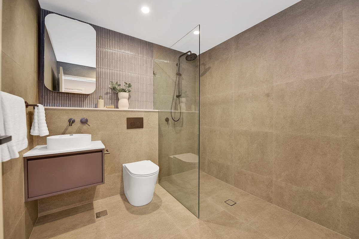 Sterling, Lane Cove North