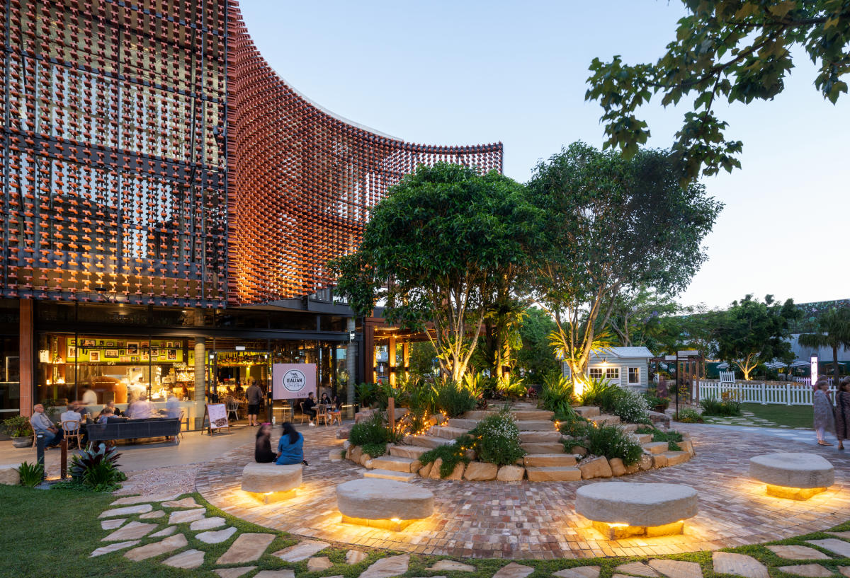 Altura West Village, West End