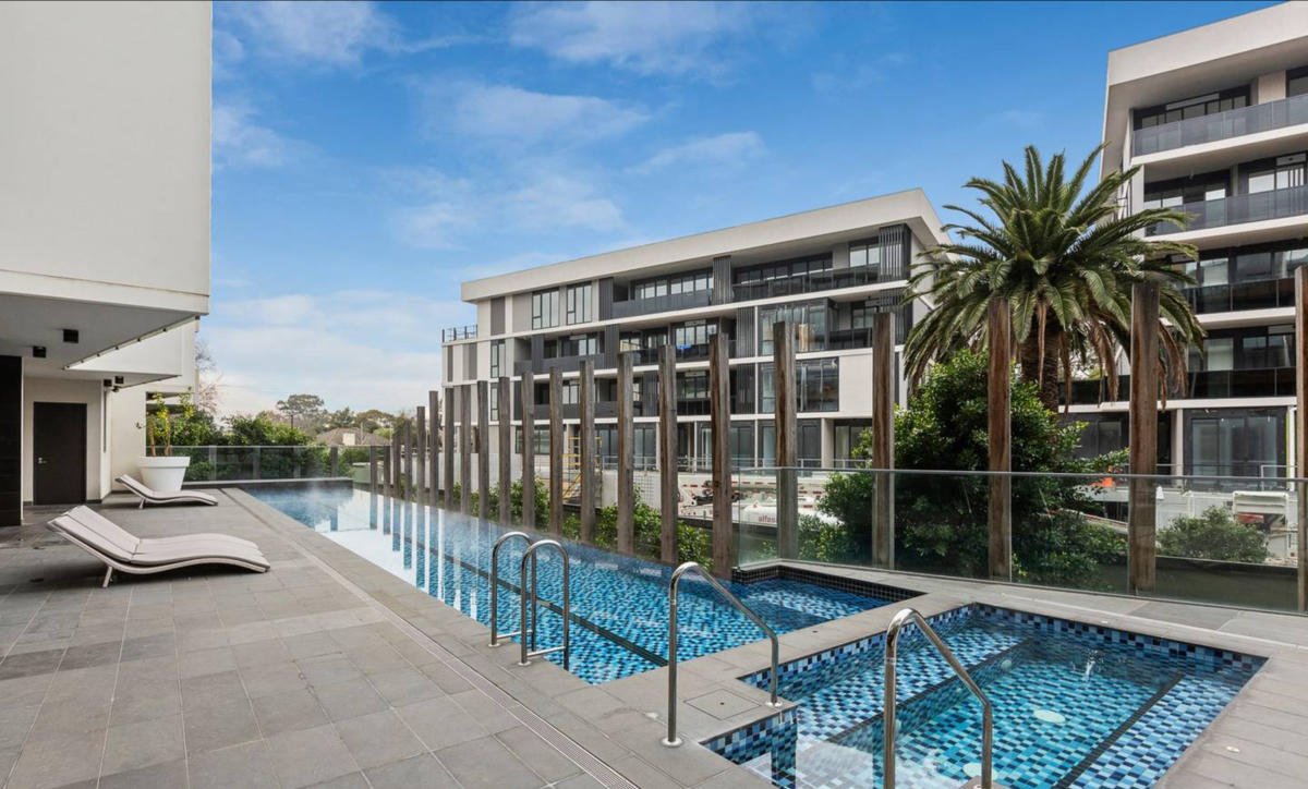 Sandy Hill Penthouse