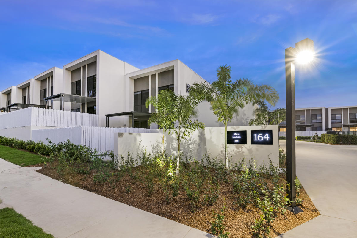 Alton Edition by Azure