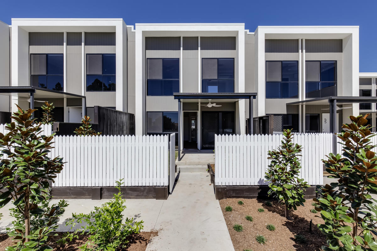 Alton Edition by Azure