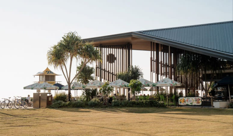 Victoria & Albert, Broadbeach