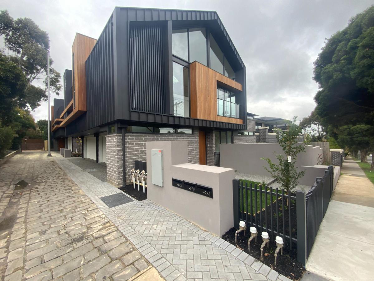 Edgebuild, VIC Edgebuild, VIC